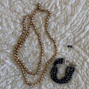 Freshwater pearl bundle - necklace, bracelet and earrings